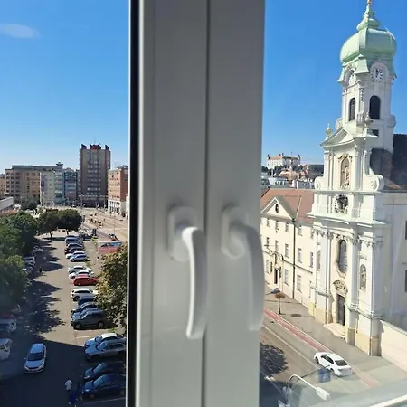 Amazing Castle View * Pressburg